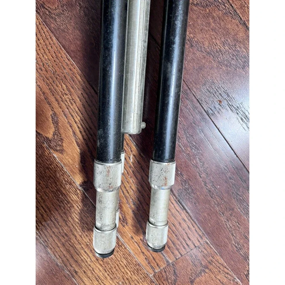 Vtg Quick-Set Elevator Top Tripod Extends 43